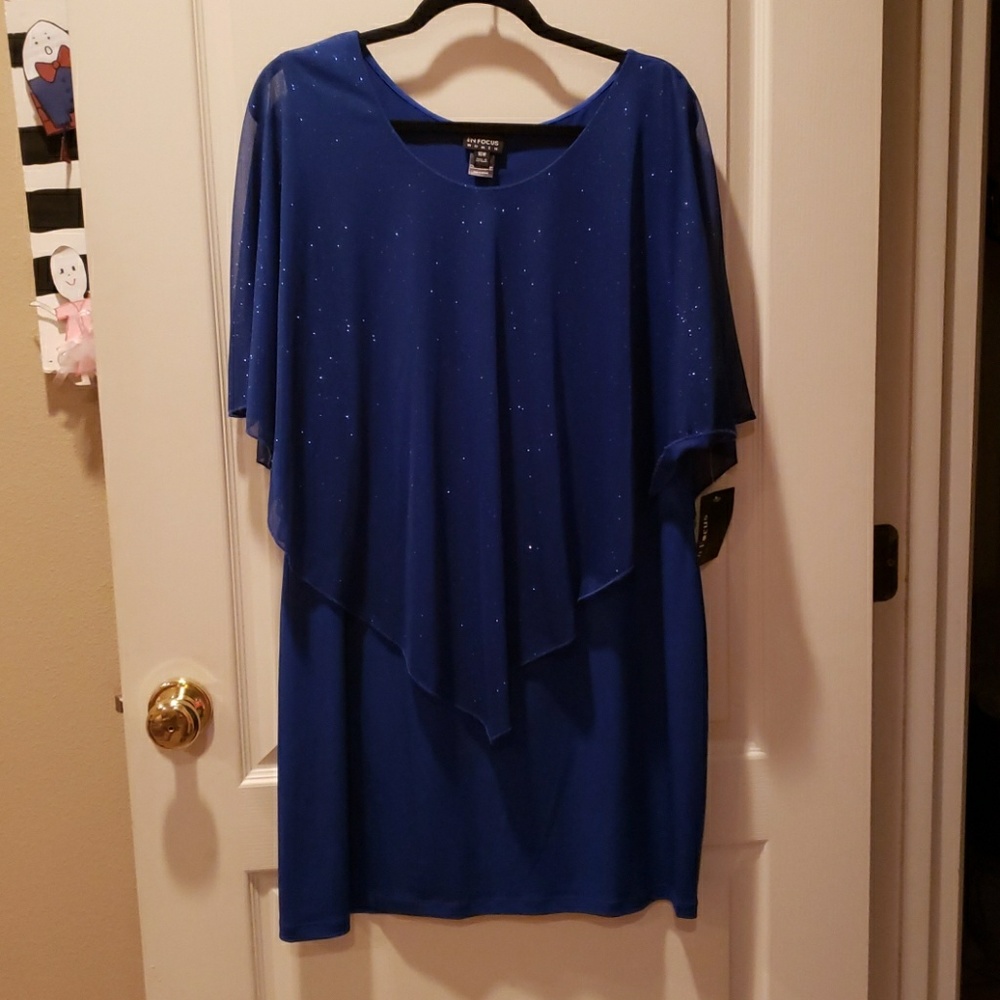 En Focus dress